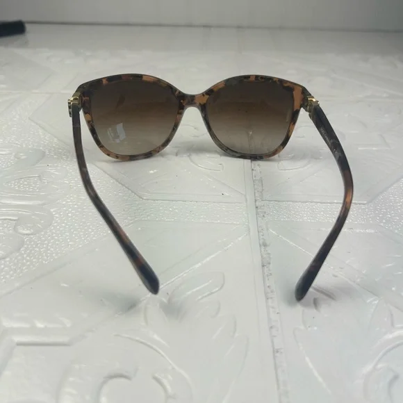 Dolce & Gabbana Women’s Sunglasses Tortoise Shell Frame Brown Gradient Lenses - Picture 4 of 10
